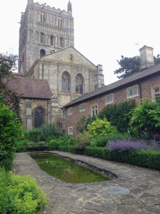 Tudor Cottage - Hidden Treasure Tewkesbury Extérieur photo